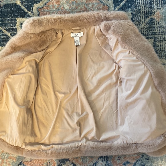 Magaschoni Size Small dusty rose Faux Fur jacket - Picture 4 of 6